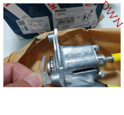 Bosch 2.2 System Dosing Module Urea Injector Nozzle 0444043135 0 444 043 135
